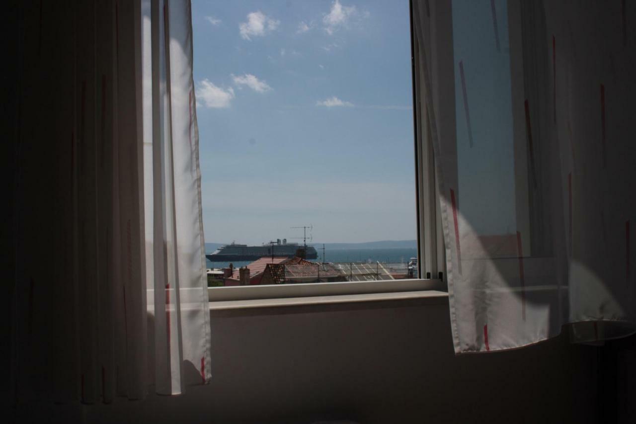 King'S View Apartment Split Extérieur photo